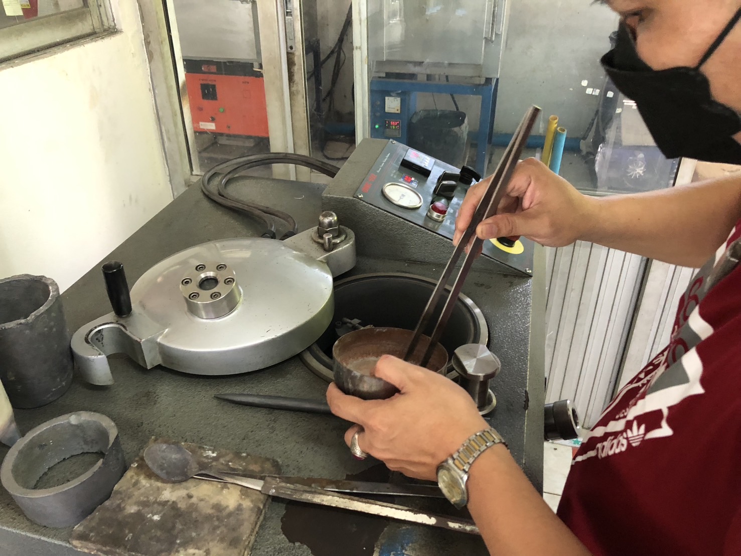 鋳造・成形工程