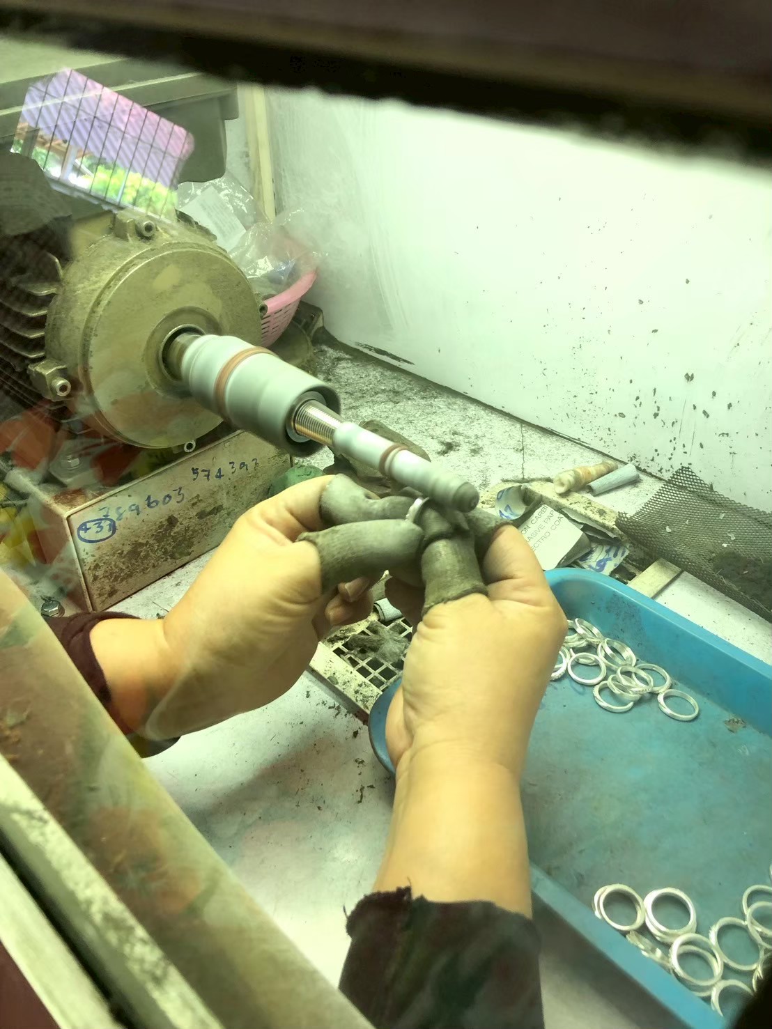 研磨・仕上げ工程